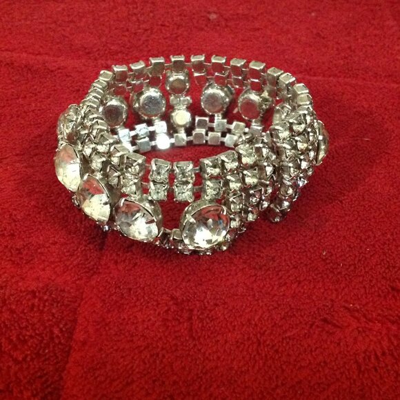 Vintage 1940s Kramer Rhinestone Rhodium-Plated Bracelet - Picture 1 of 6
